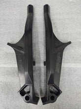 Load image into Gallery viewer, ZRP - Arctic Cat Billet 1.25 Lift Spindles