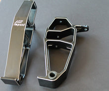 Load image into Gallery viewer, Alternative Impact - Polaris Axys/Matryx 1″ Lift Spindles 2016-2026
