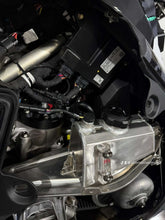 Load image into Gallery viewer, Alternative Impact - Polaris Axys/Matryx Aluminum 1.6 Qt Oil Tank
